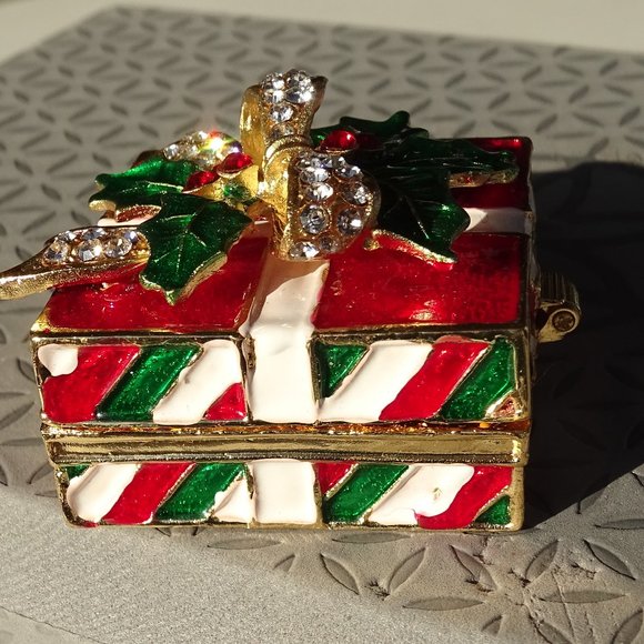 Xmas Mini Present shaped Trinket Box - Picture 5 of 7